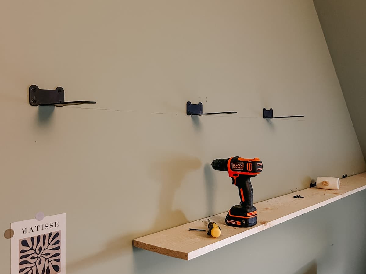 Shelf & TV mounting — repairs service by FlexiPlan Maintenance